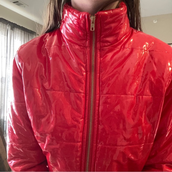 VINTAGE VIBRANT CHERRY RED PUFFER JACKET COAT - Picture 12 of 16